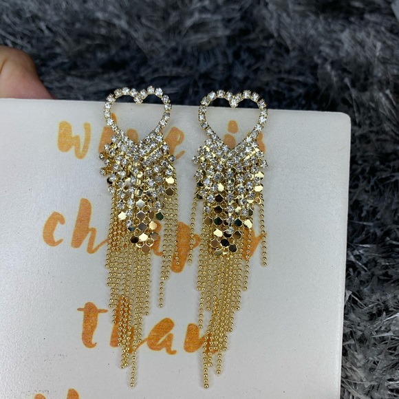 Champagne gold needle love tassel long earrings - Picture 10 of 15
